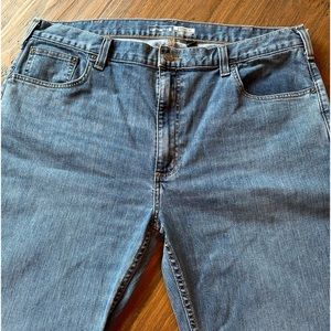 Carhartt men’s jeans straight fit.